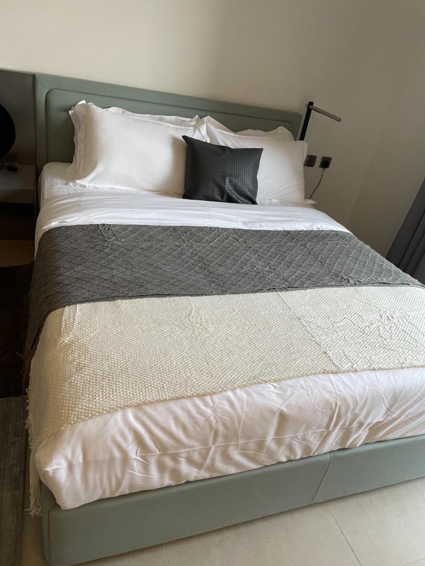 Apartment Mag 960 6 Mins To Burj Khalifa Free Chauffeur Service For Bookings 7 Days And To And From From Airport Dxb ,luxury Quality,complimentary Guest Welcome Pack *